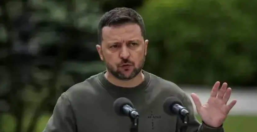 乌克兰遇到泽连斯基这样的总统，也算是倒霉了，明知道打不过，更知道没能力夺回那些被