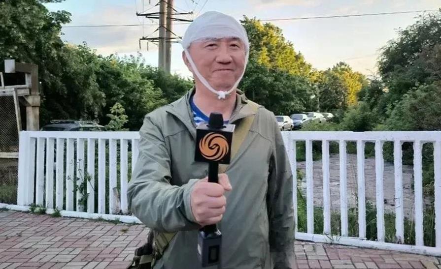 是故意还是过失？乌克兰必须给中方一个交待。
6月26日下午，凤凰卫视战地记者卢宇