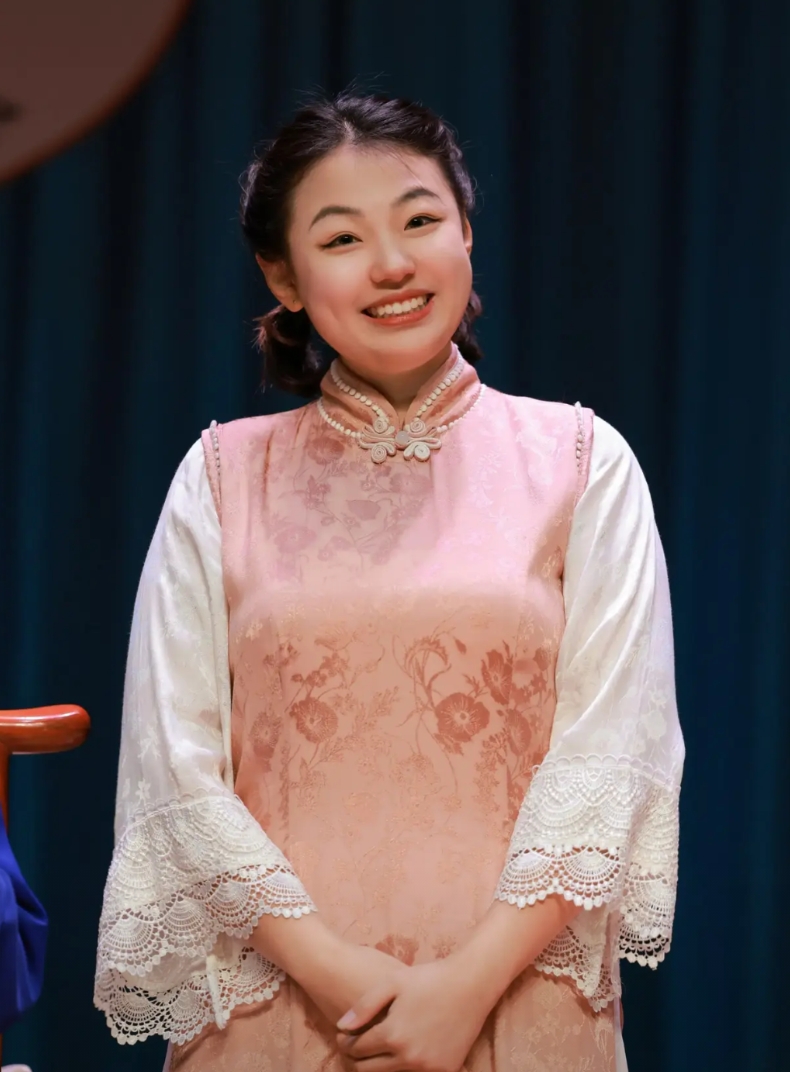 赵芸一梦想破灭。郭德纲接受王伟忠采访，提到郭麒麟的婚姻大事，一心一意想抱孙子的郭