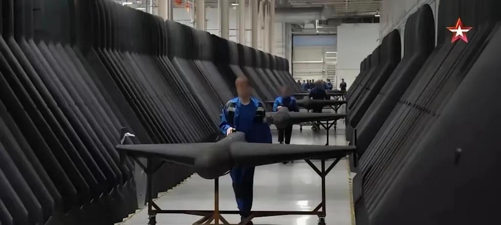 俄军的无人机生产规模让乌克兰军队感到胆战心惊。这时候在俄罗斯境内就发现了一个兵工