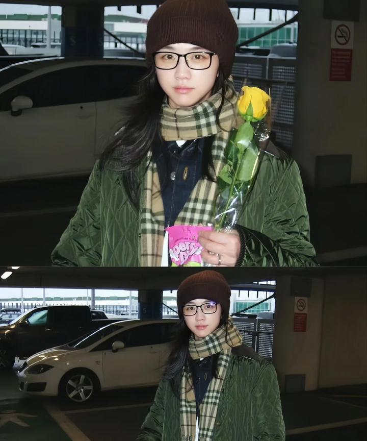 汤唯16岁，高三时候就和朱雨辰一见钟情在一起了！16岁的年纪完全就是少女的初恋，