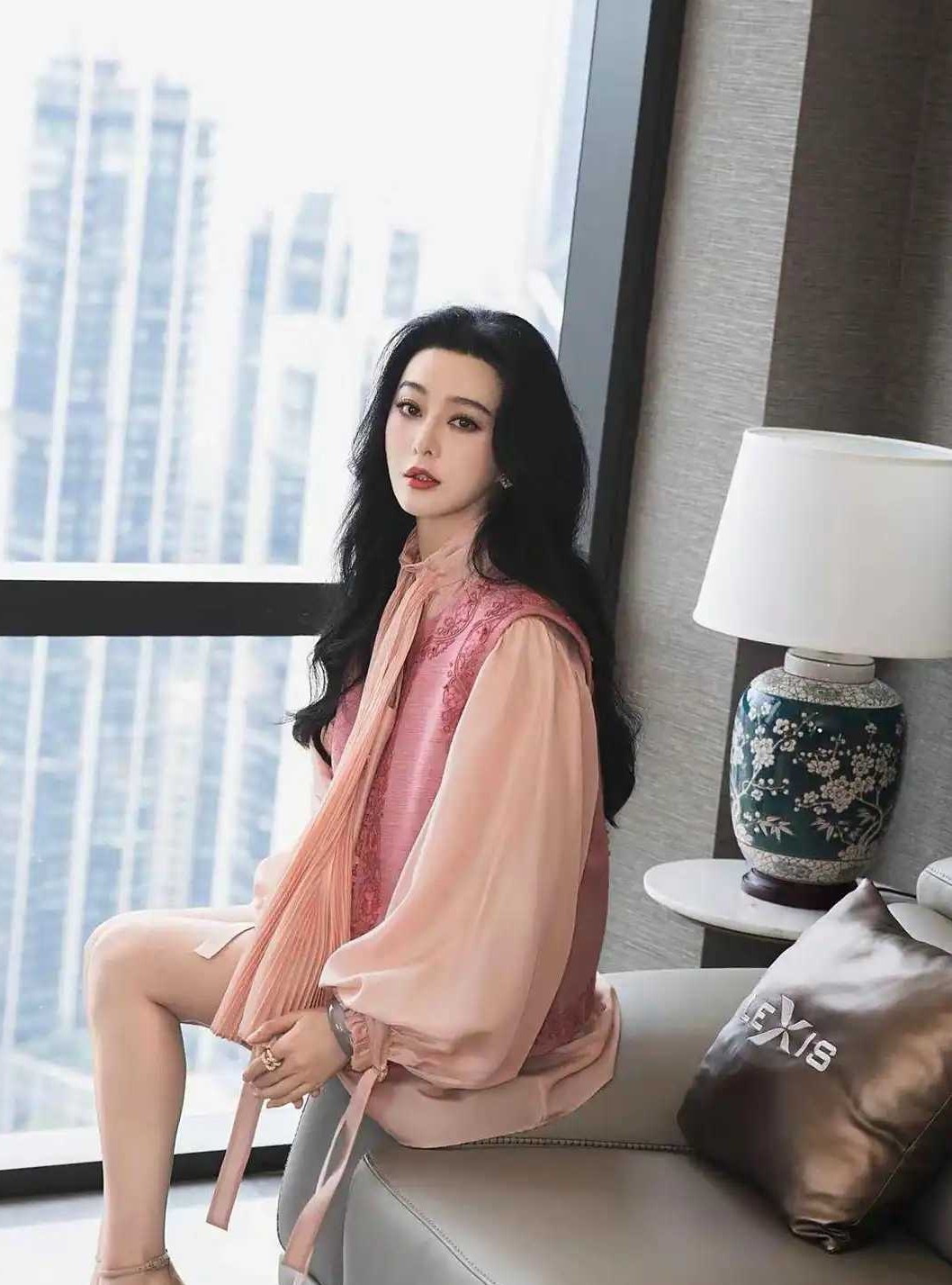 依旧是那么美丽、靓丽、迷人！这是复出的节奏嘛？