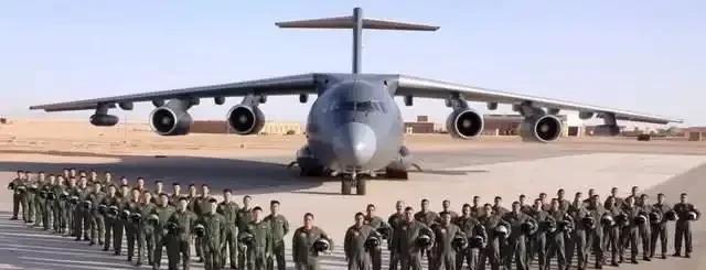 【中埃空军联训震撼开场！歼-10C配霹雳15射程超200公里，运油-20洲际投送