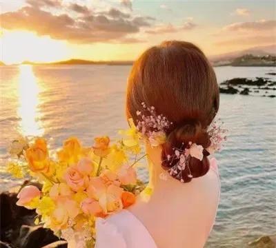 老人言，大智慧：
1.眼大嘴小，富贵全跑。
2.女人屁股大，好生养。
3.三分医