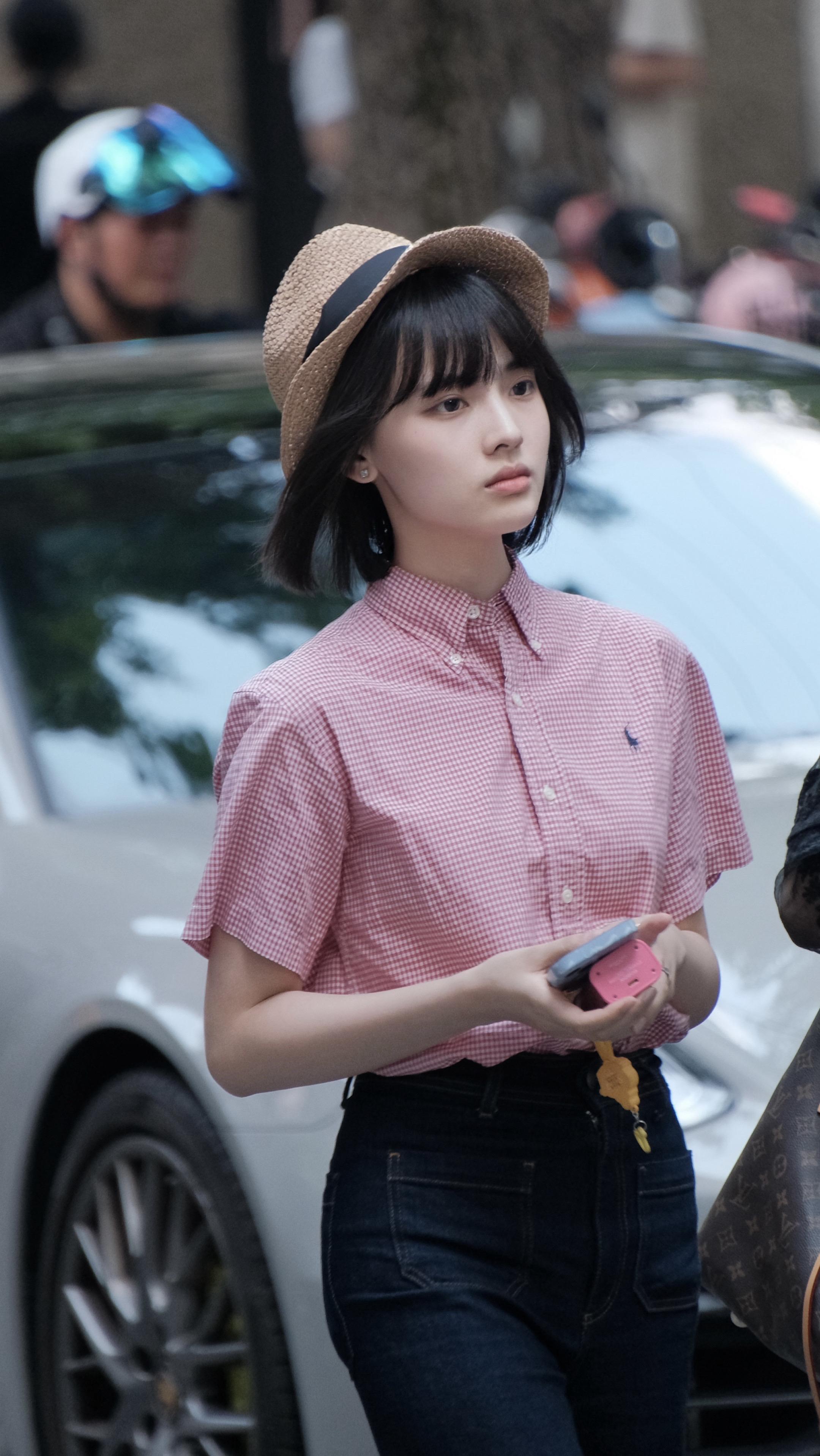 是刚归国的小说女主啊！！2