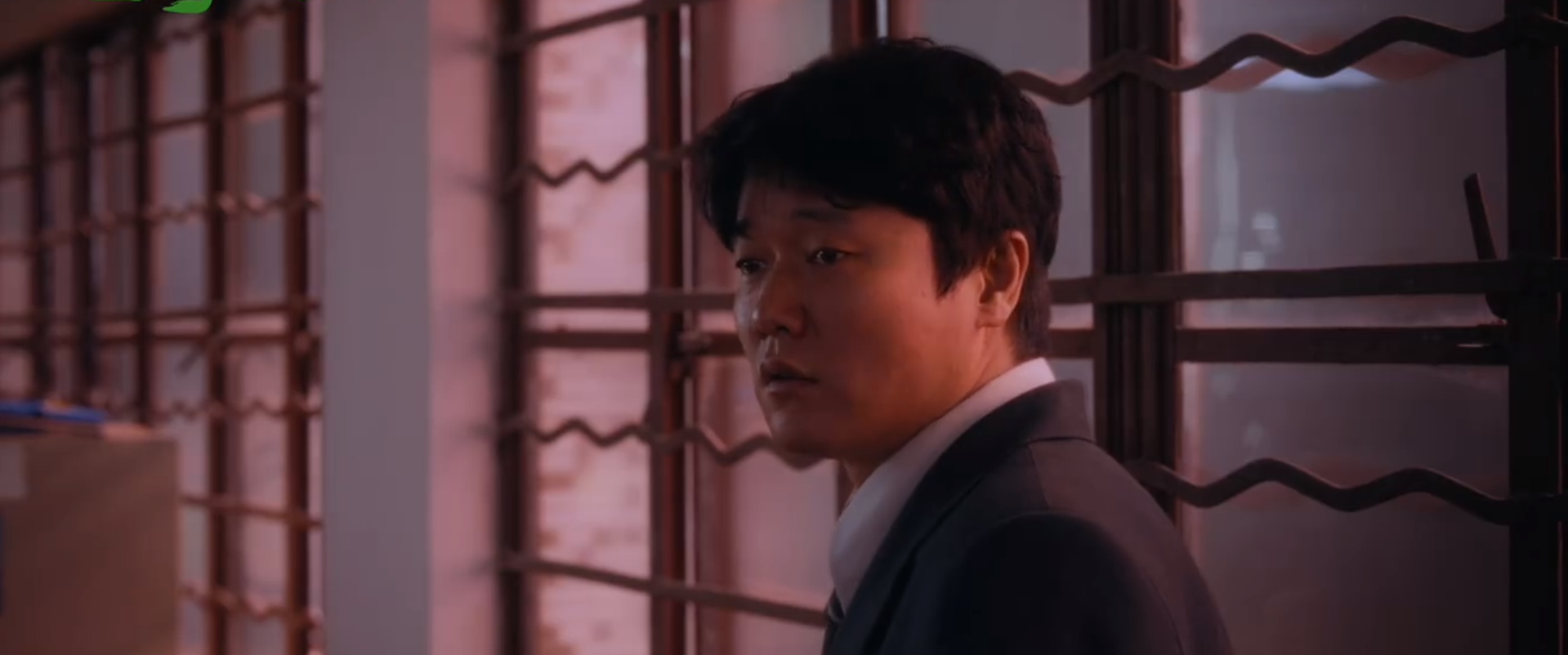 电影《阳光照耀青春里》定档0404，肖央、春夏领衔主演