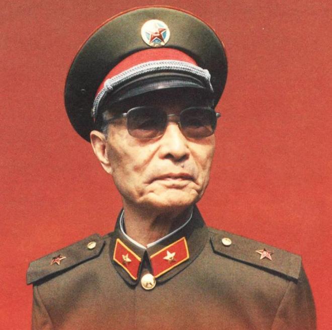 张爱萍在监狱中写了几首诗，华国锋看后，秘密藏了起来