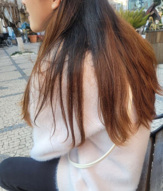 小姐姐来找我玩，今天好热啊！
