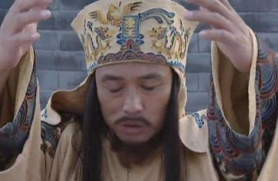 1829年，萧朝贵上阵杀敌而死，其妻子杨宣娇为萧朝贵报仇，险些葬身于长沙城之下。