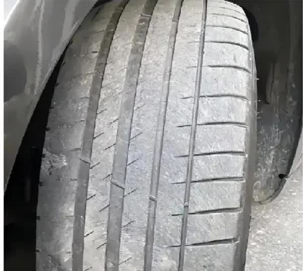 救命！家人们谁懂这种崩溃瞬间？车买了两年才开2万公里，今天去保养，师傅竟然建议我