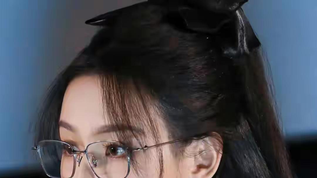 宋祖儿的颜值，骨相为基，气韵为魂的天生美人。