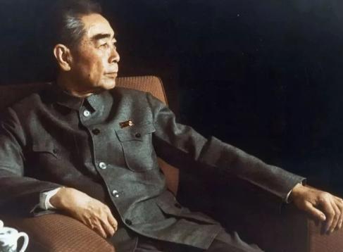 “大不了就是一死”，1961年，他开着卡车直冲冲地撞向周恩来，来不及闪躲的周恩来