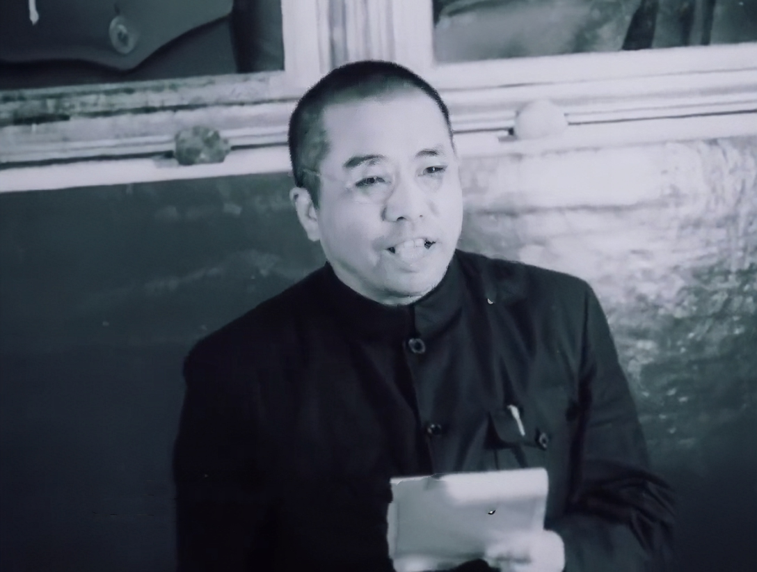 1957年，国防部长彭德怀到南京军事学院视察工作，对军事学院的工作提出了一些批评