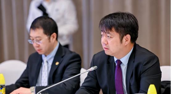 现在不是24年前，美国别想侵犯中国领空
今天的博鳌论坛上，中国专家王文直接喊话美