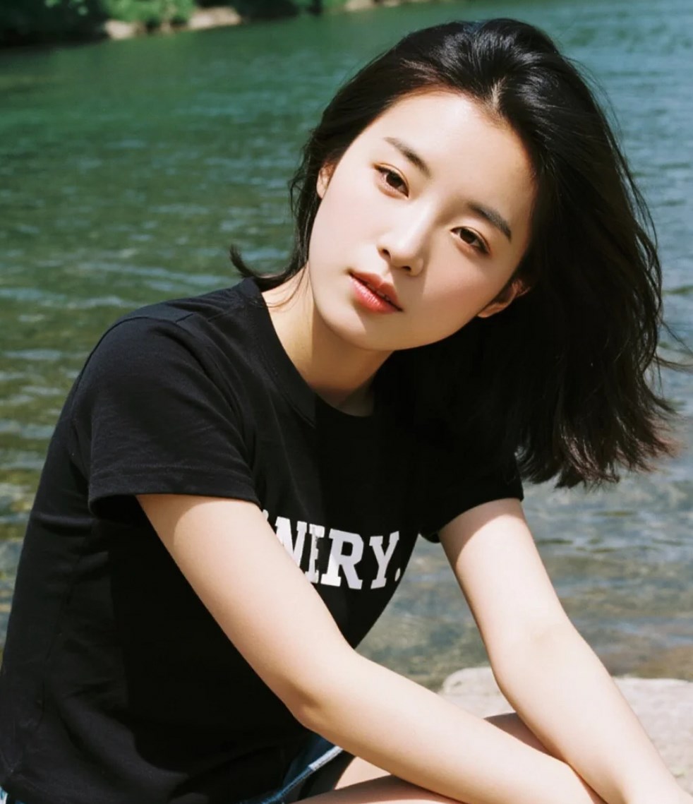 每个角落都有惊喜，美女们在这里等你