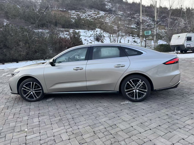 别被迷惑看看什么才叫省钱
什么混动，什么电车，我直接干便宜的油车，买车的时候也便