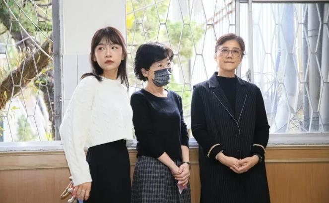柯文哲解除禁见首度会客   陈佩琪、柯美兰现身看守所

柯文哲涉案起诉后羁押禁见