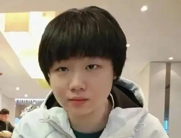 蒯曼为混双付出了四年青春，这代价沉重。



四年光阴，于短暂的运动员生涯而言，