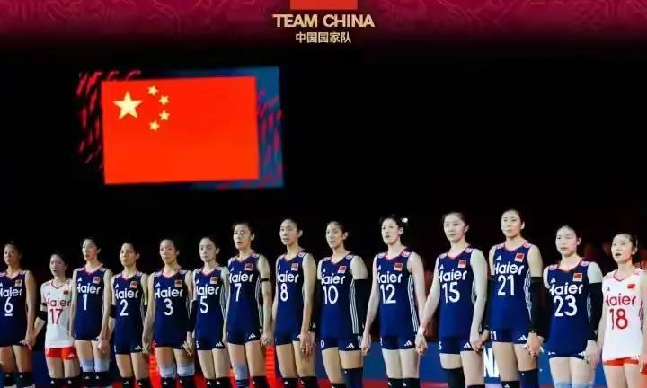 中国女排，真是让人欢喜让人忧啊！
喜的是新赛制下，已经确保从32只队伍中突围到了