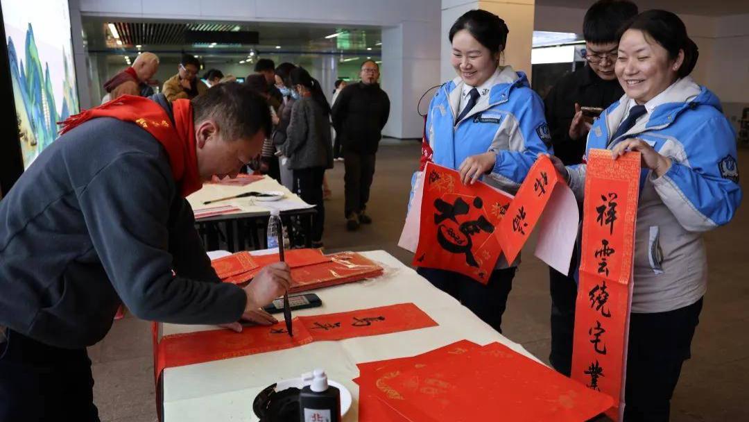 2026年昆明市总工会“送万福 进万家”书法公益志愿服务活动圆满收官