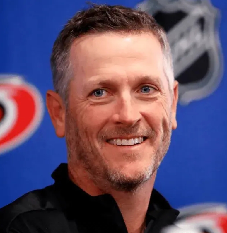 终于能解释杨瀚森能这么高顺位被选中了！

据Shams爆料， NHL的卡罗莱纳飓