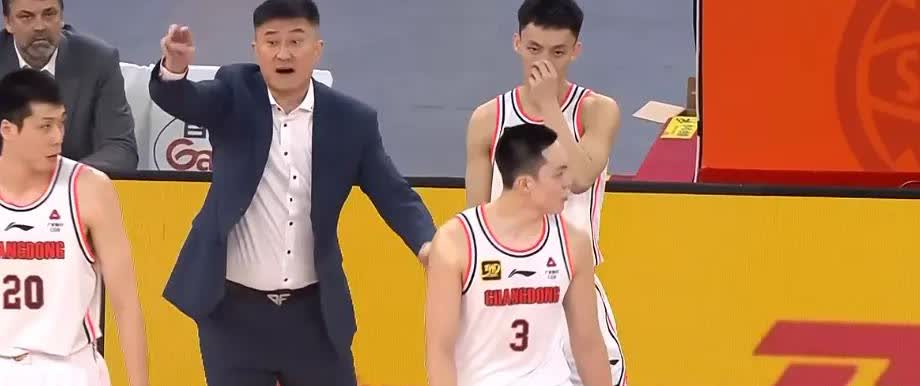 广东队坏消息，超级外援被截胡，顶级前锋也没戏，朱芳雨整天快乐

就在这两天，