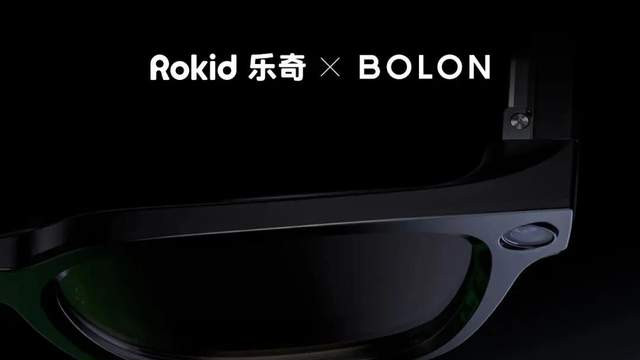 眼镜巨头与科技新贵，在“密谋”一件大事