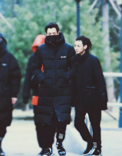 帅哥之间的化学反应，有点上头