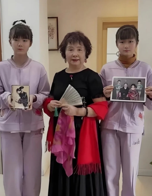 74岁的妈妈没法给孩子中考陪考， 却成了两代人互换照料的缩影，网友说这比电视剧还真实
