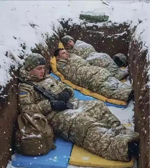 乌克兰军人牺牲，鲜血并没有白流！俄罗斯总统普京终于做出了让步，只要求全部顿涅茨克