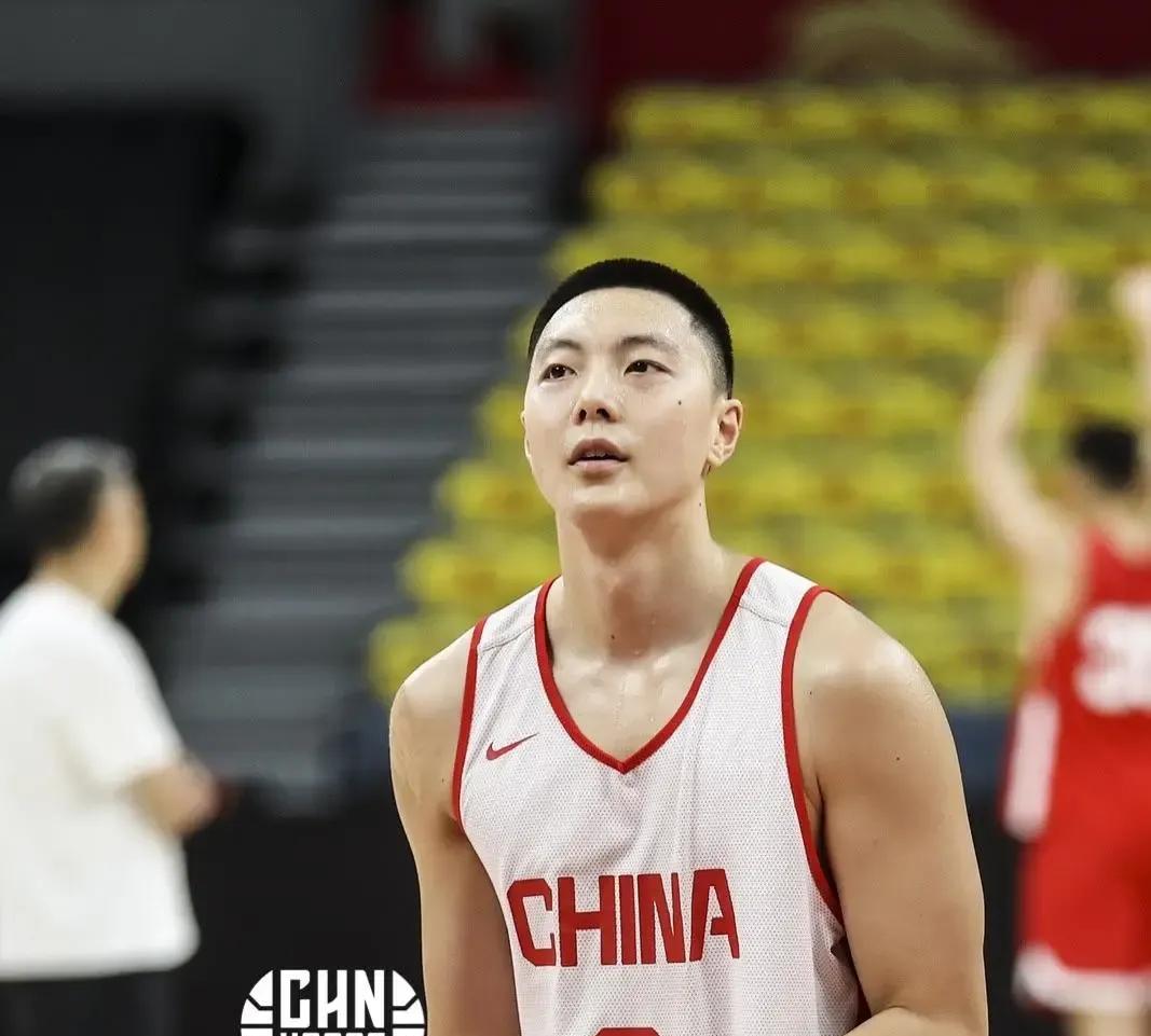 连打两场！今晚男篮热身赛今晚开打，委内瑞拉世界排名略领先中国队，中国队能否拿下对