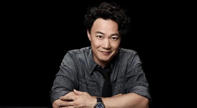 打个网球能打出医疗剧剧情？陈奕迅直接给大家上演现实版 “惊魂记”！下巴摔裂缝 3