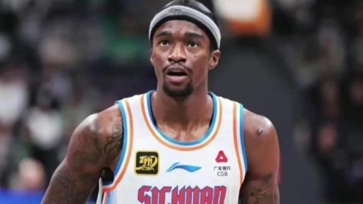 广东男篮再获强援，萨姆纳加盟，兵强马壮，争冠在望！