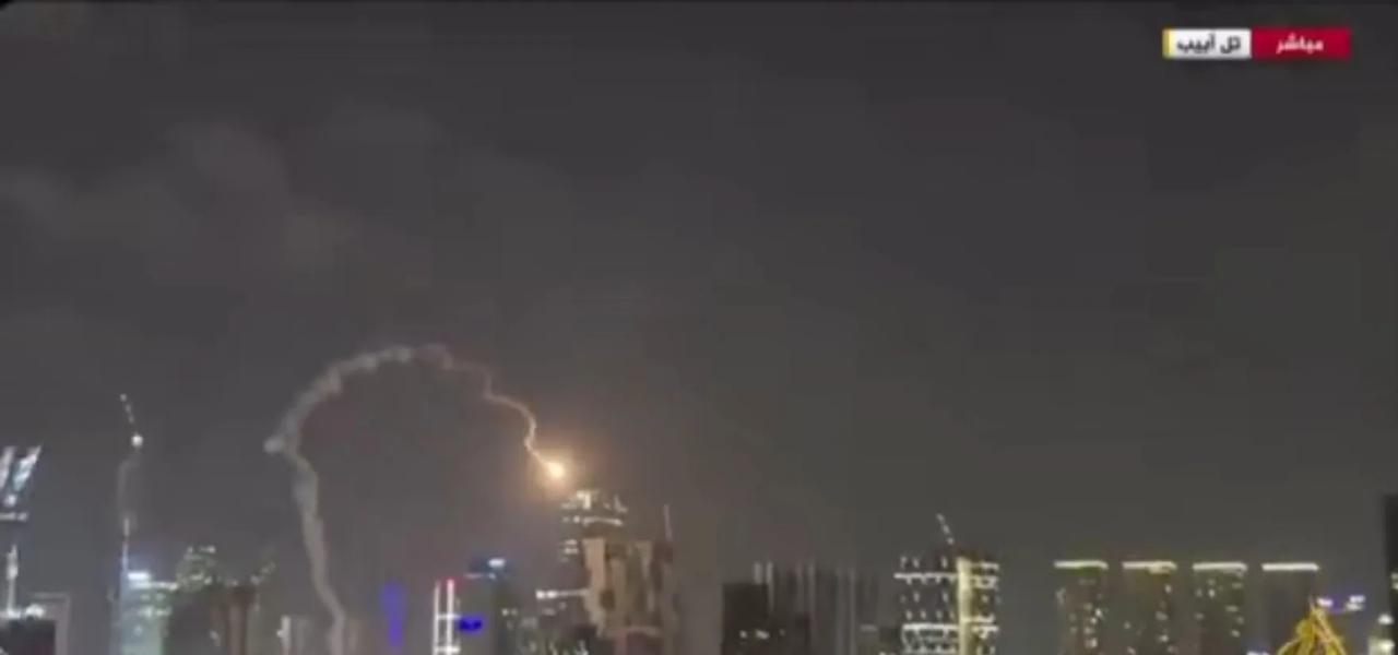 以色列防空导弹反复故障坠地！今天凌晨伊朗导弹来袭时，以色列疑似