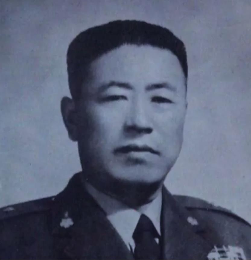 1946年，国民党同意释放叶挺，但要求我党释放被俘的马法五。为表诚意，刘伯承亲自