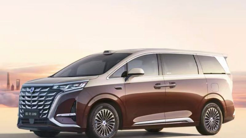 接手腾势半年，李慧的“三板斧”奏效了吗？