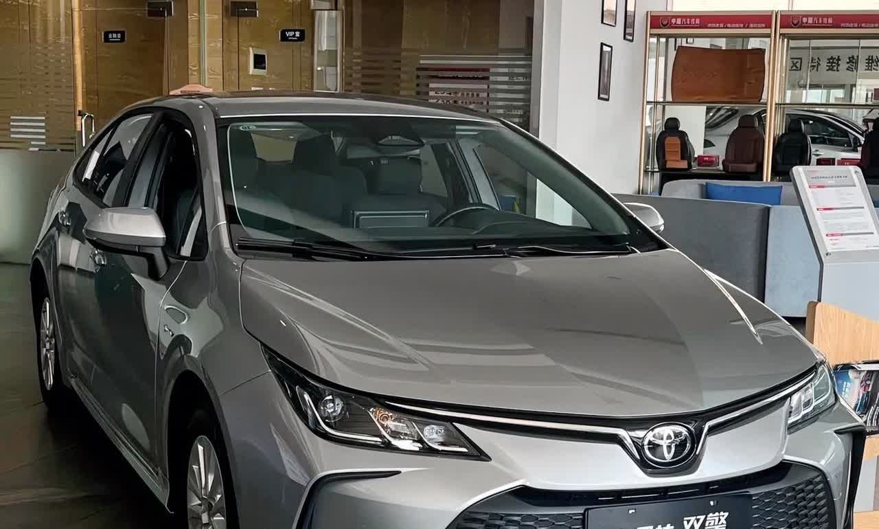 就这款其貌不扬的丰田车，

你敢相信吗？

在全球销量超过5500万辆，
