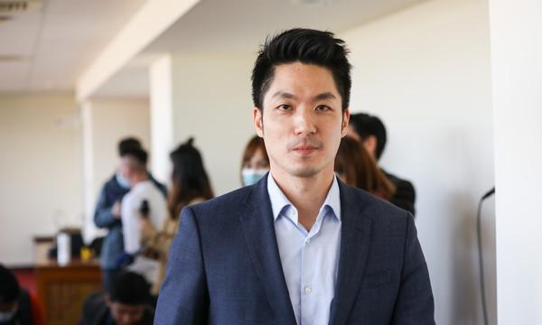 国民党台北市议员张斯纲8日在网络节目“下班瀚你聊”中，被问到2026台北市长选举