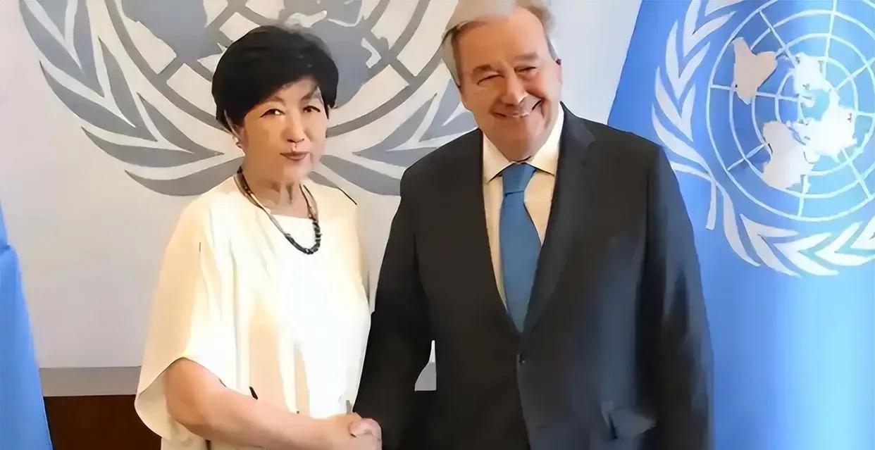 联合国总部要搬迁？
近日，联合国总部大楼灯火依稀，美国拖欠28亿美元联合国会费让