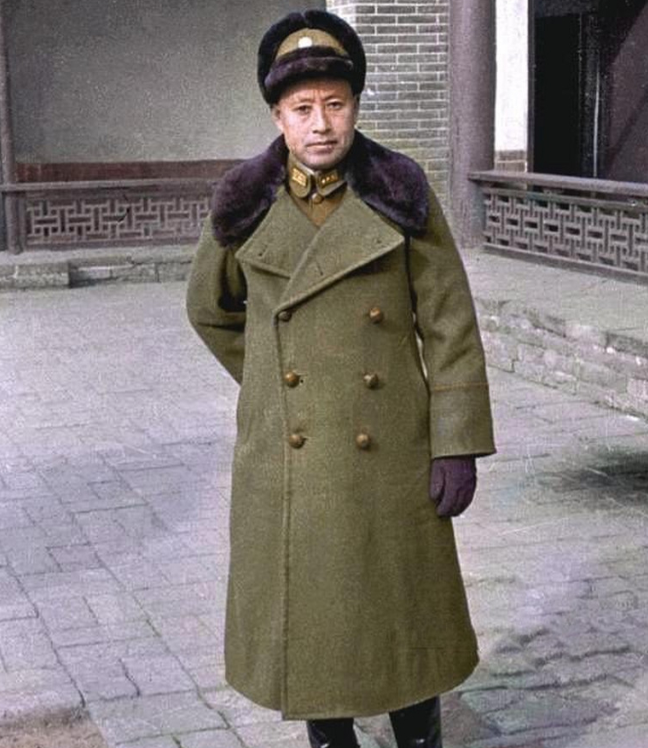 西安事变和平解决后，张学良要送老蒋回南京，临行前，张把东北军交到了于学忠手上，于