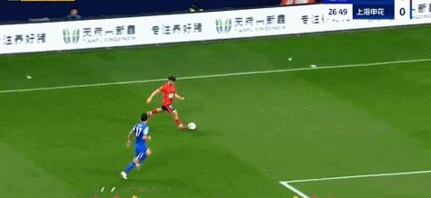 1:0登顶！成都蓉城战胜上海申花，4.个不得不承认的事实！
1、上海申花后防线真