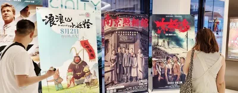 印度和日本这两个邻居，一个是来捣乱挖墙恶心人的，一个是来偷家占地灭九族的！
所