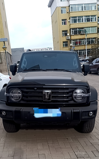 挑战者提车用车分享
目前跑了832公里，油费差不多一公里一块左右吧，每天市区通勤