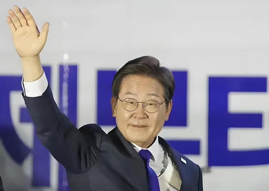 #李在明# 韩国政坛，最牛bi的韩国总统李在明，上台清除亲美势力，他能摆脱美国的