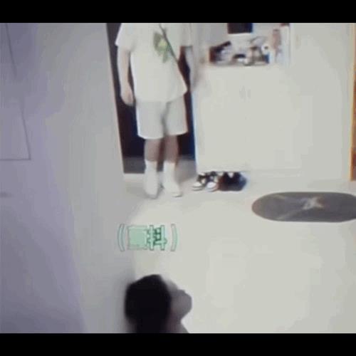 男朋友：可算等到一个理直气壮出手的机会了。[捂脸]