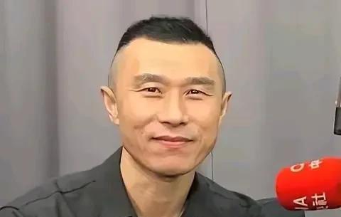 辽宁男子变成台独分子，被判刑三年！
一个东北男人怎么成为台独分子了？法院判决写道