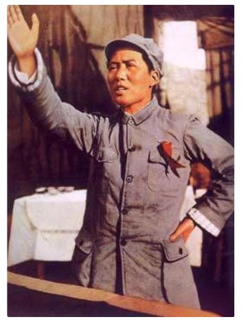共产党内可谓人才济济，精英迭出，可为什么最终是毛泽东脱颖而出，成为一代伟人呢？