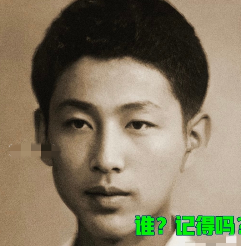 这又是哪位明星年轻时候的照片？如今已是70岁的老戏骨，演艺圈非常正派的人物！你能
