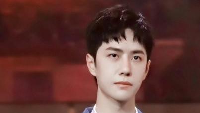 “绝望的文盲”这个词最近挺火的，用来形容一些明星似乎文化水平不太够。