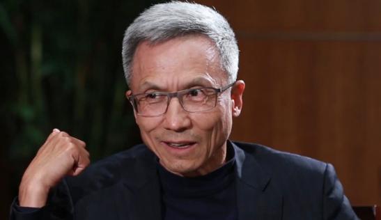 “中国人的投机取巧心理太重了！基本技术没过关，就想着搞人工智能，想什么呢？”20
